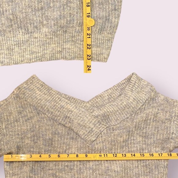 Anthropologie | Women’s | Moth Blue V-Neck Sweater | Size: S - Picture 3 of 7